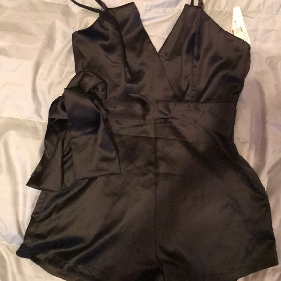 Romper - Picture 1 of 1